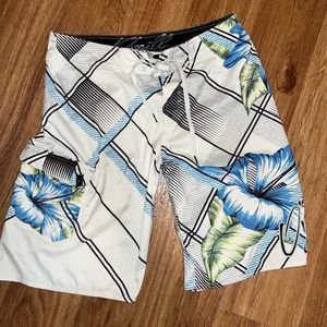O’Neill Mens Board shorts: Size 32  